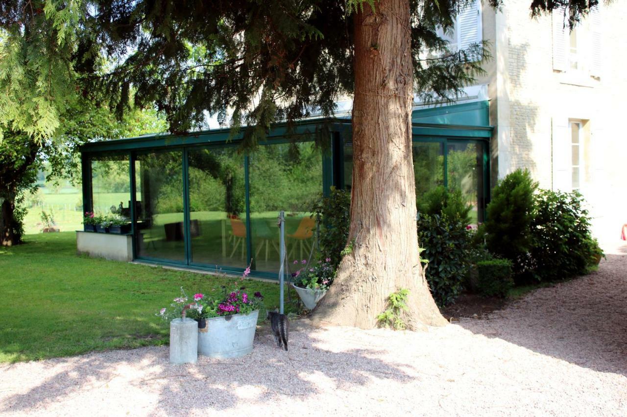 Safraniere De La Venelle Du Moulin Bed & Breakfast Jort Exterior foto